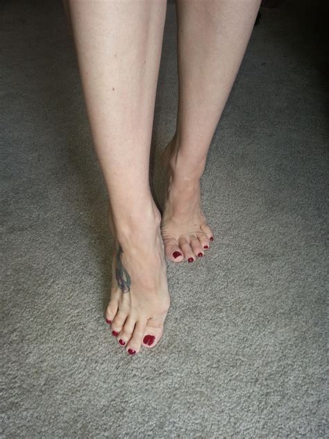 Foot Fetish Erotic massage Gunungsitoli